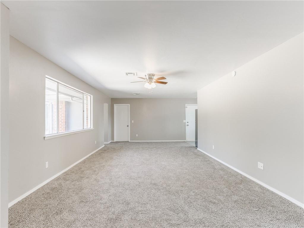 613 Country Club Circle