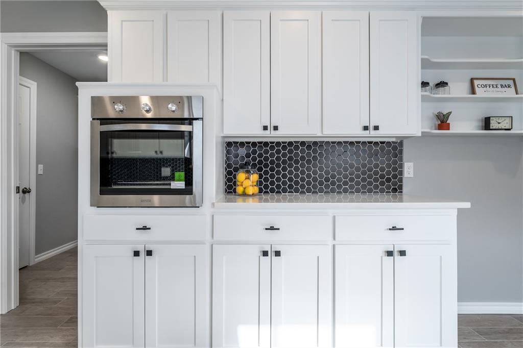 5820 NW 86th Street
