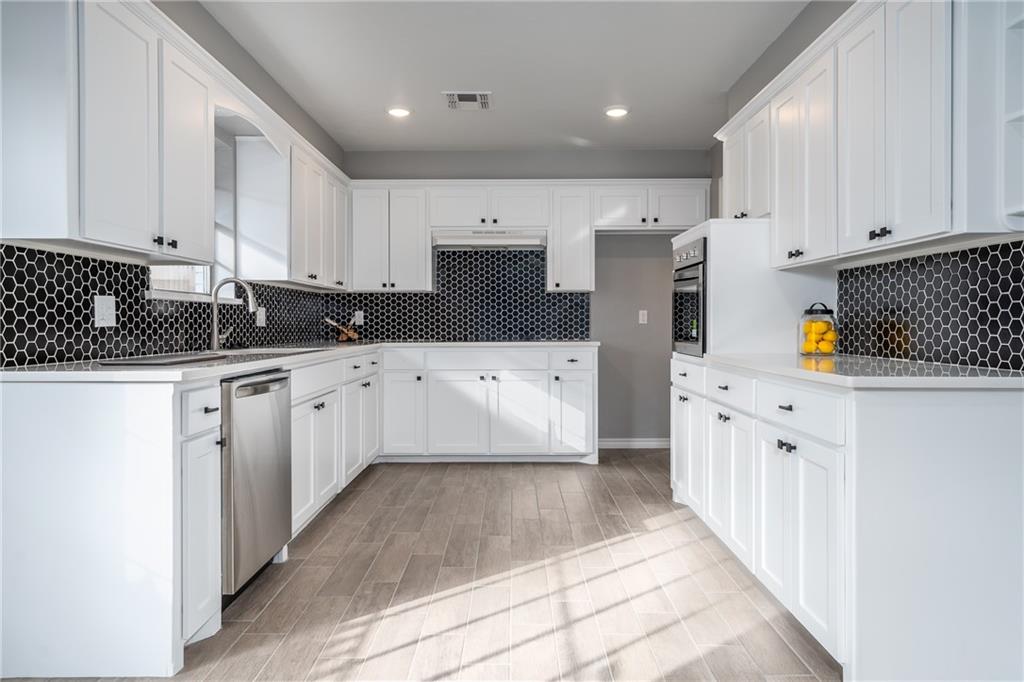5820 NW 86th Street