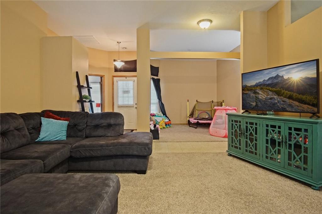 8904 Prairie Ridge Road