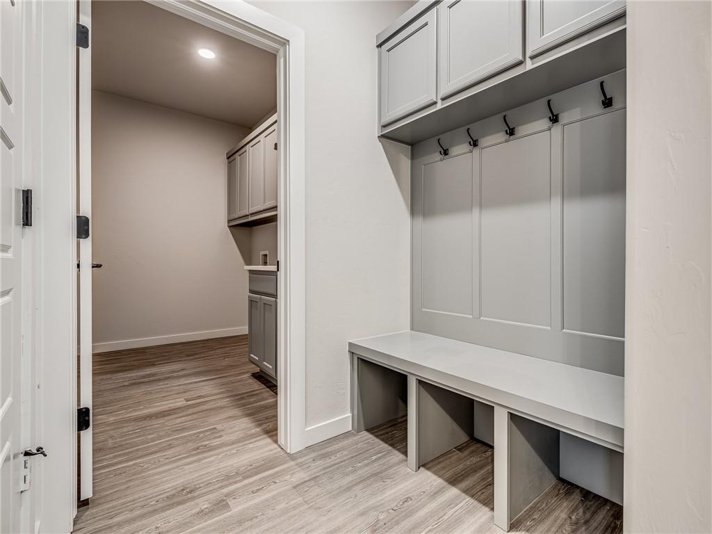 1206 La Vista Lane