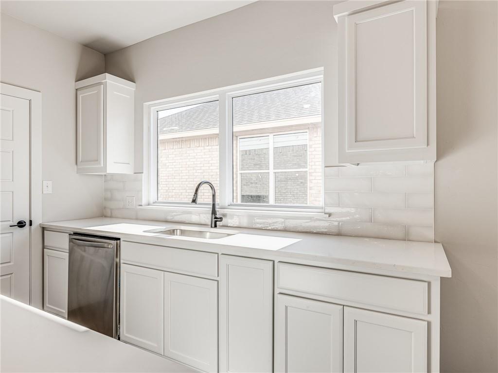 1206 La Vista Lane