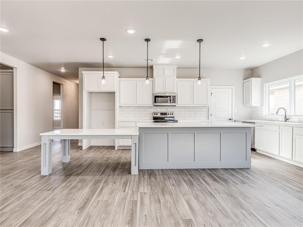 1206 La Vista Lane