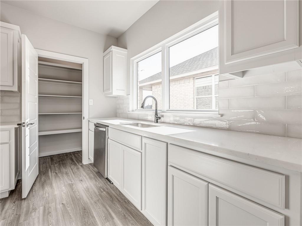 1206 La Vista Lane