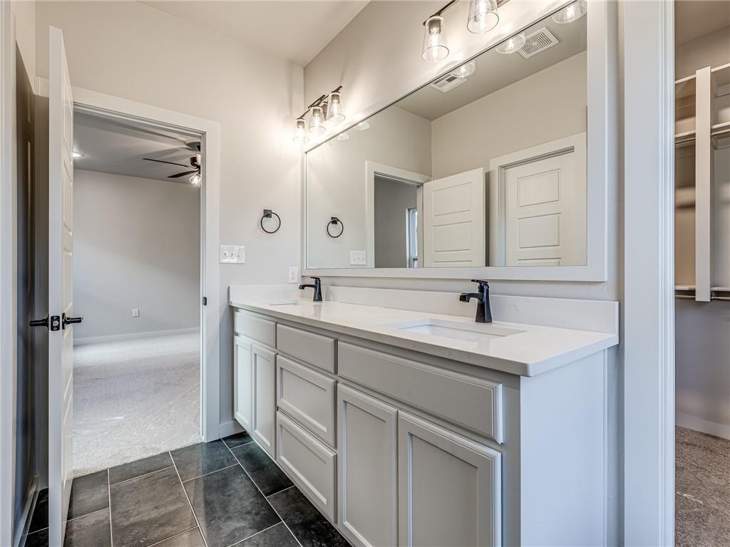 1206 La Vista Lane
