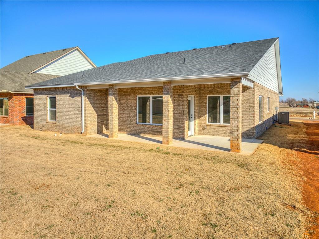 1206 La Vista Lane