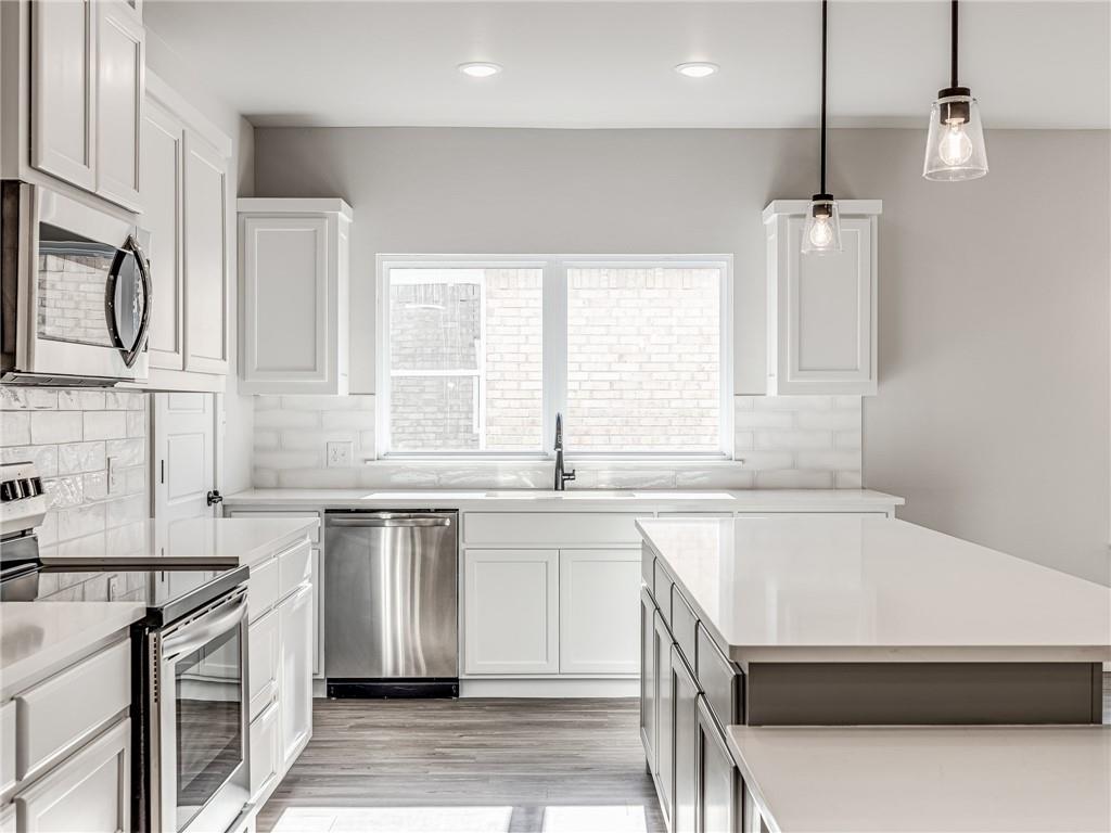 1206 La Vista Lane