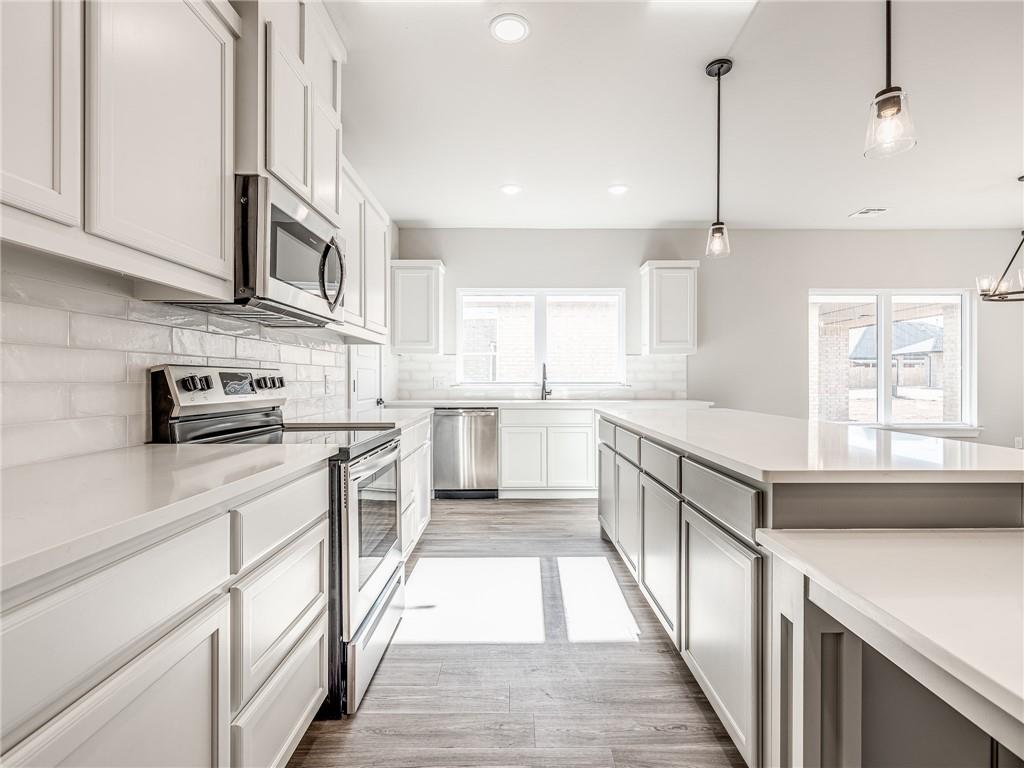 1206 La Vista Lane