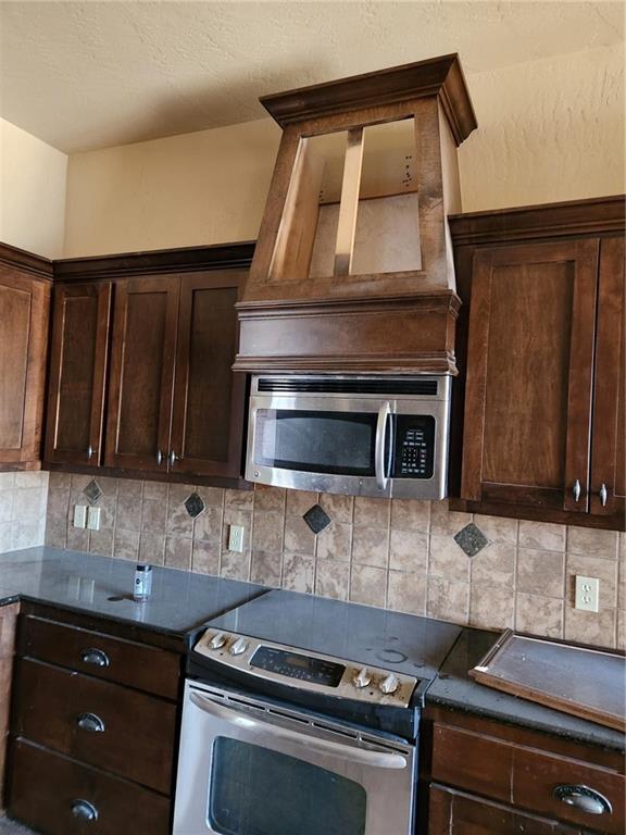 32 SW 173rd Street