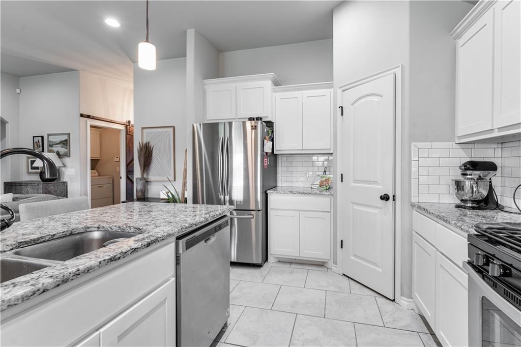 9408 NW 87th Street