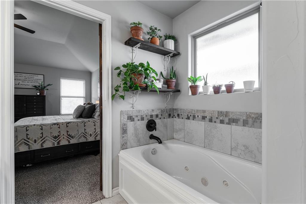 9408 NW 87th Street