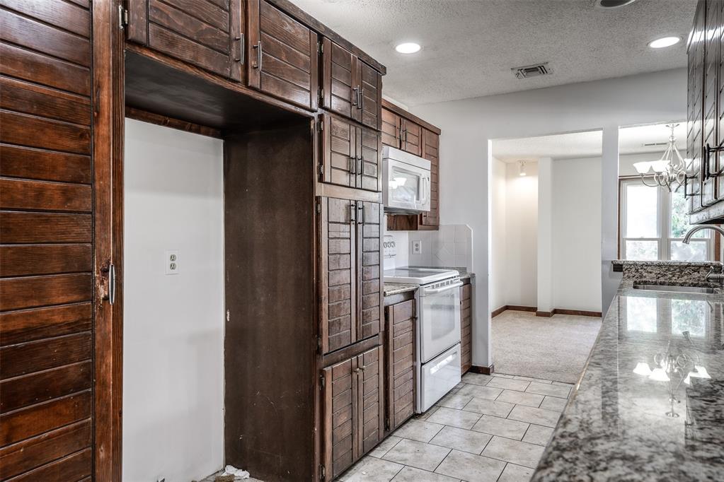9693 Grissom Drive