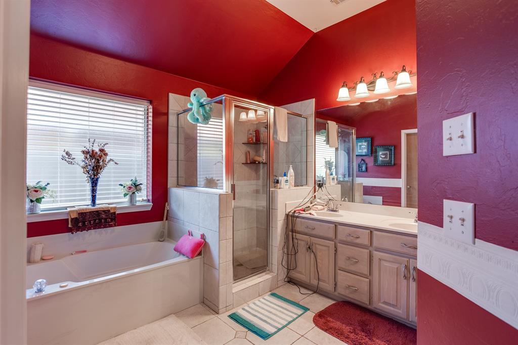 17917 Chestnut Oak Drive