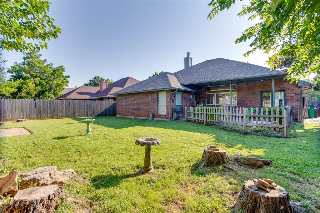 17917 Chestnut Oak Drive