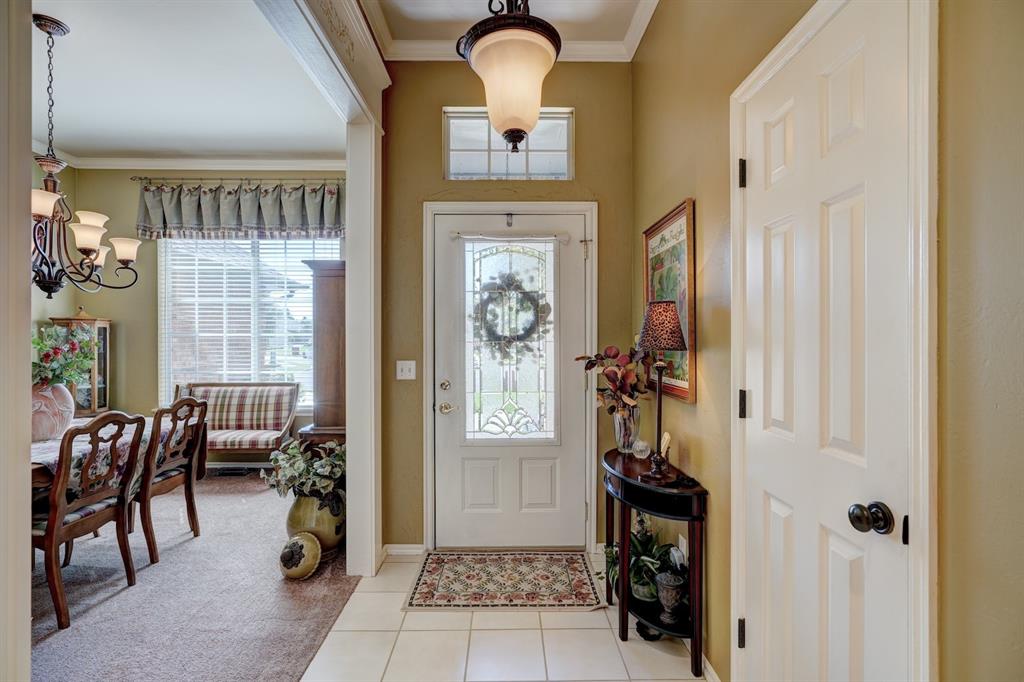 1808 Coopers Hawk Court