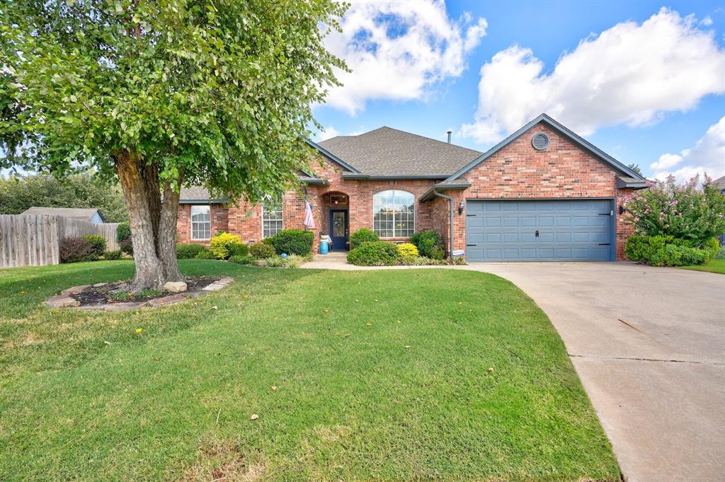 1808 Coopers Hawk Court