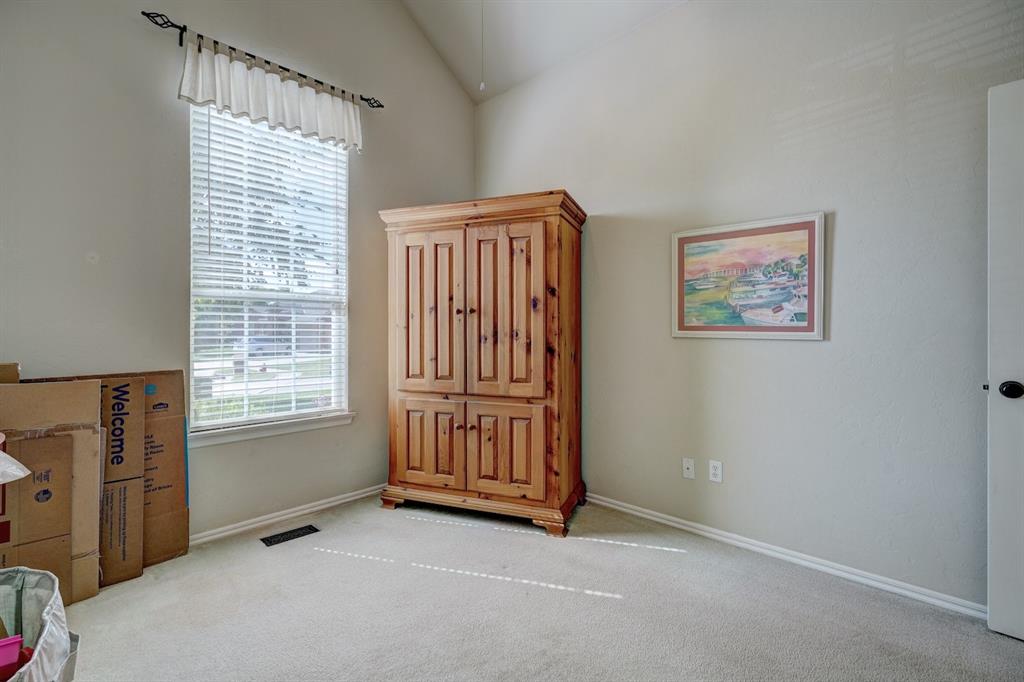 1808 Coopers Hawk Court