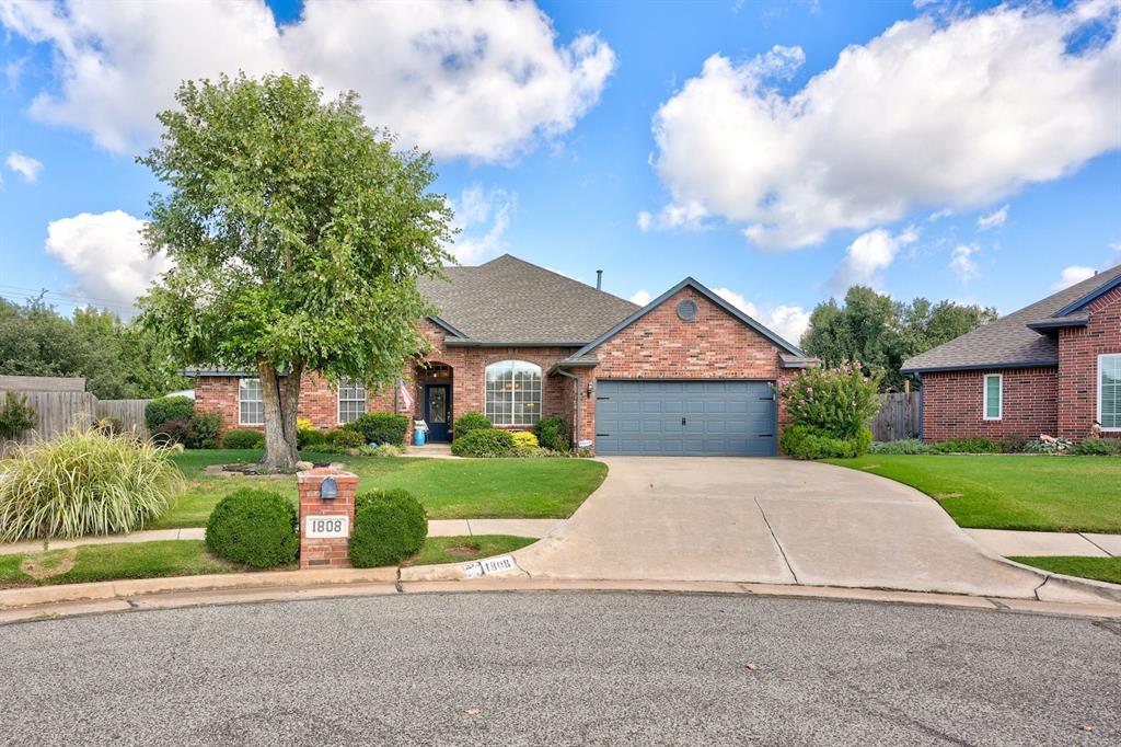 1808 Coopers Hawk Court