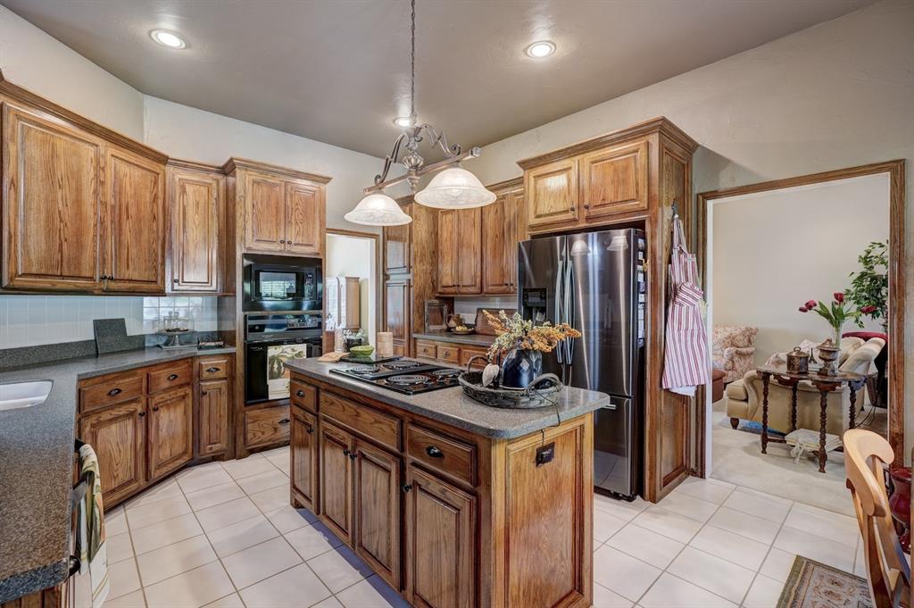 1808 Coopers Hawk Court