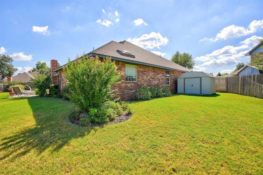 1808 Coopers Hawk Court