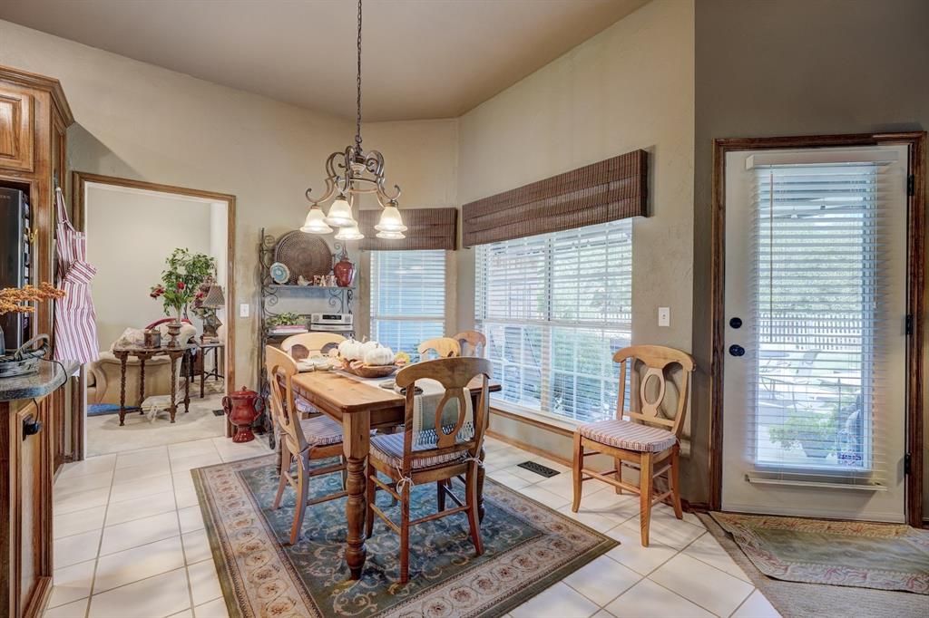 1808 Coopers Hawk Court