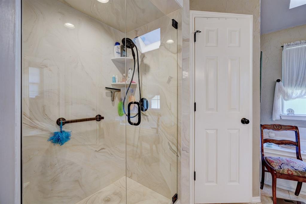 1808 Coopers Hawk Court