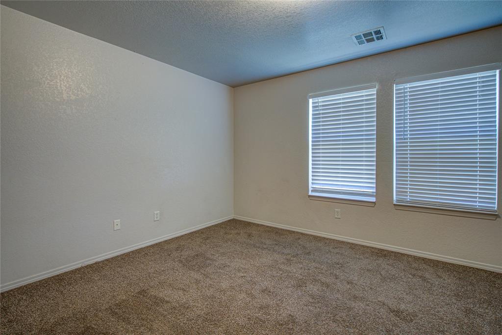 404 Eagle Creek Way