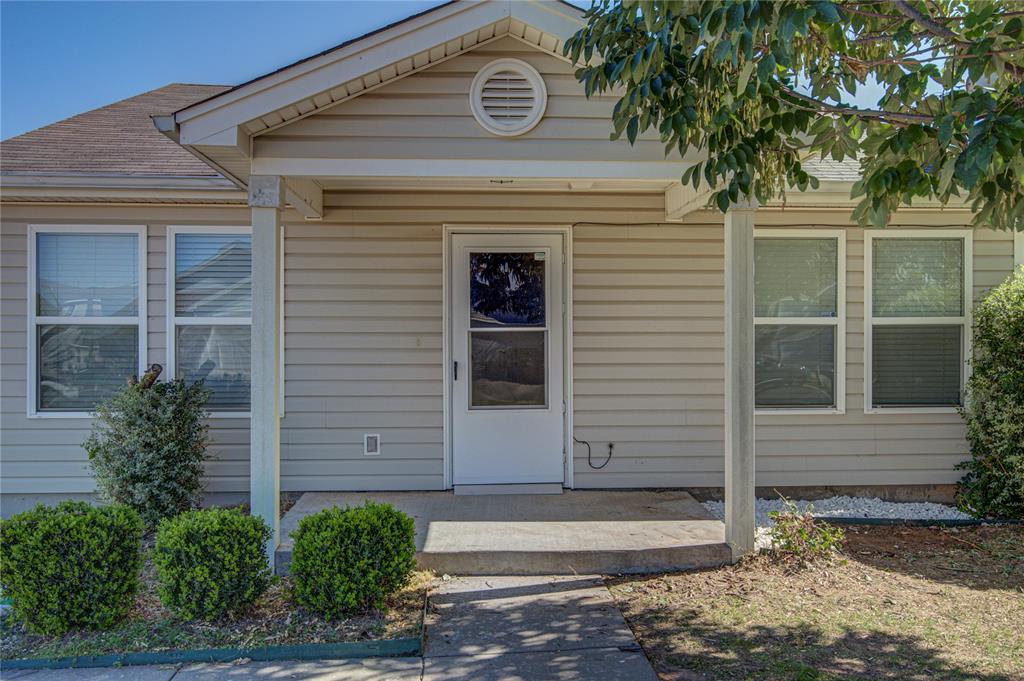 404 Eagle Creek Way