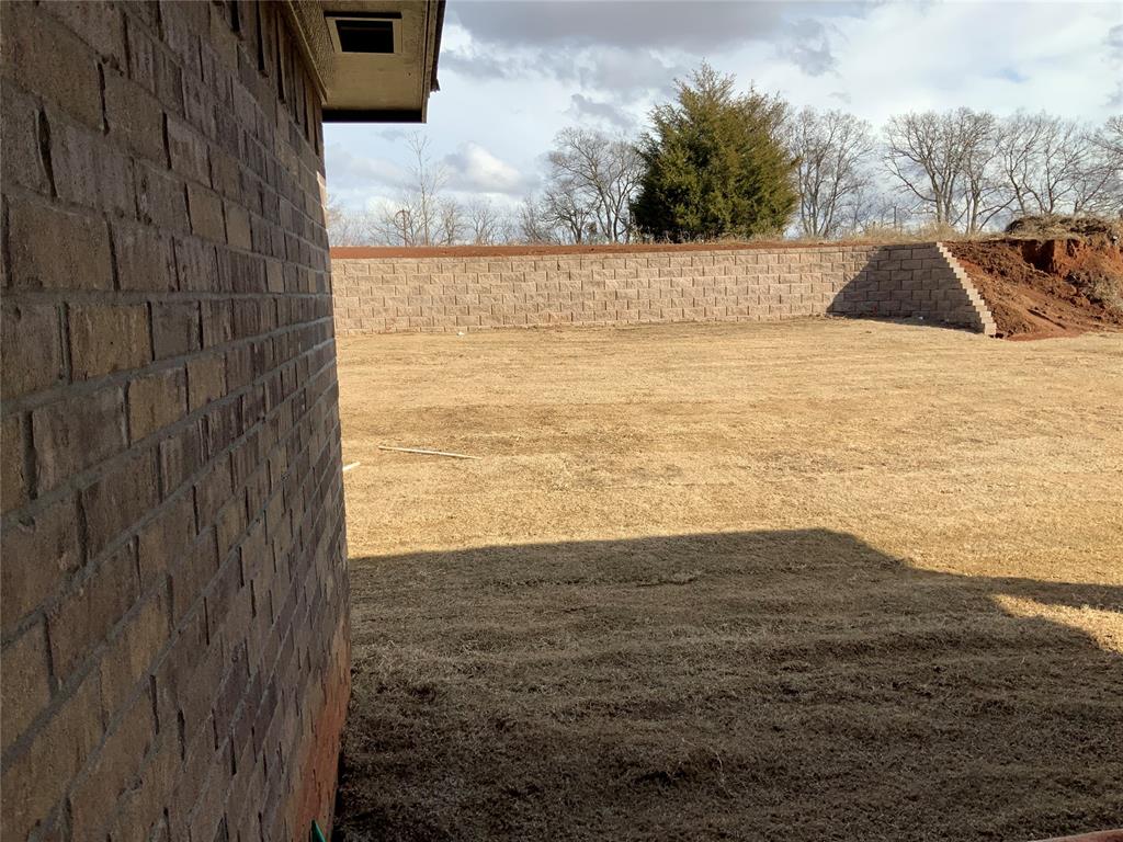 2416 Creekview Trail
