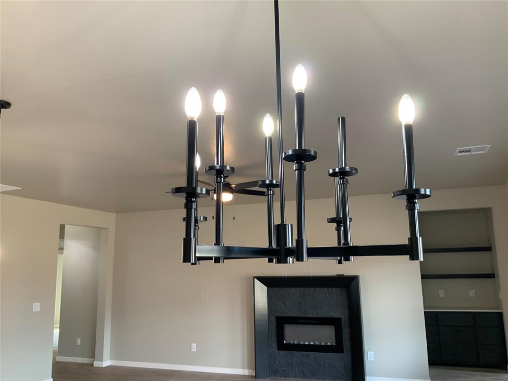 2416 Creekview Trail