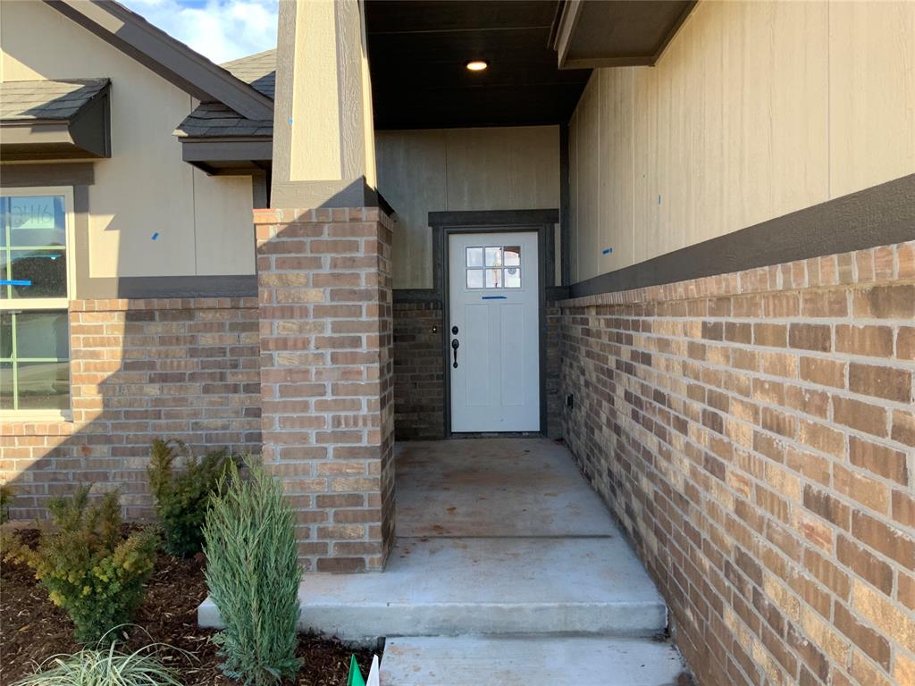 2416 Creekview Trail