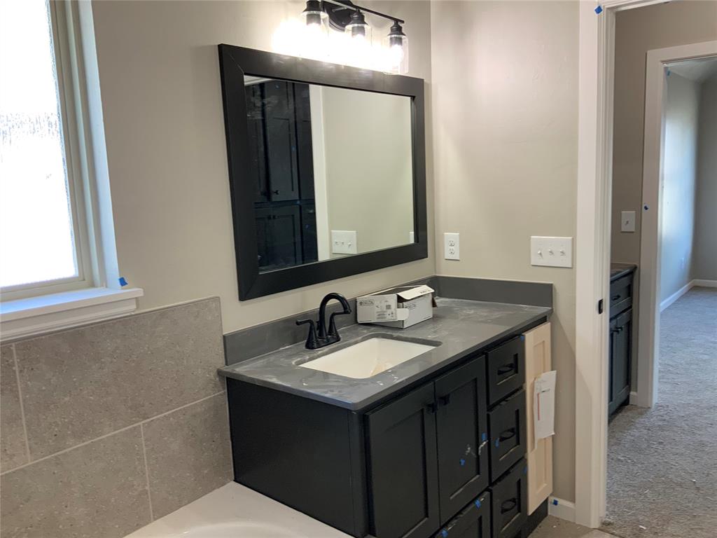 2416 Creekview Trail