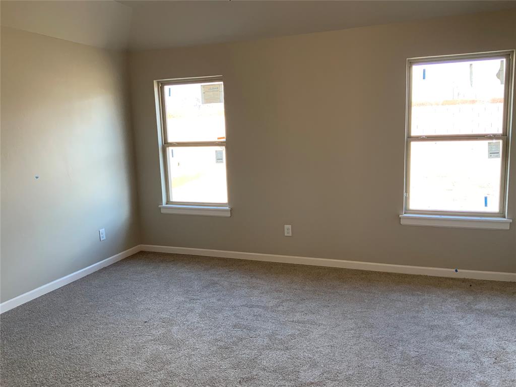 2416 Creekview Trail