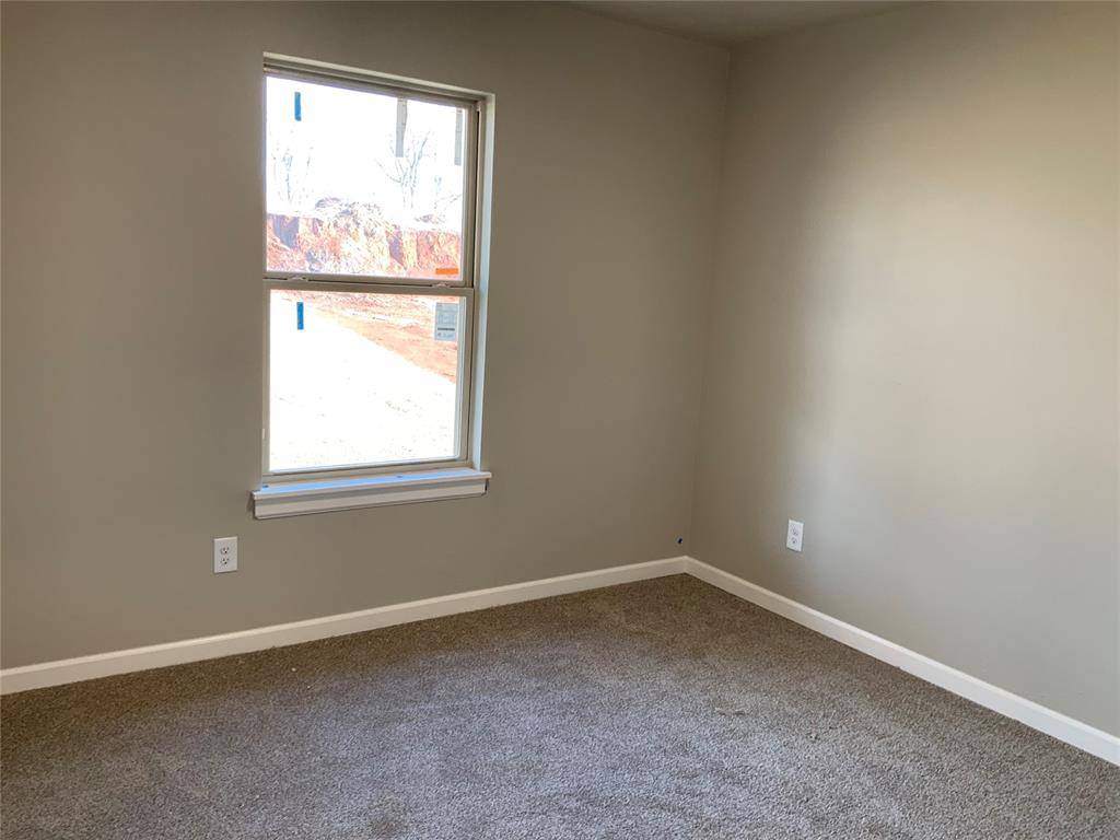 2416 Creekview Trail