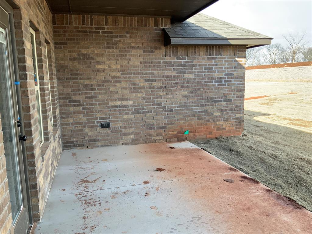 2416 Creekview Trail