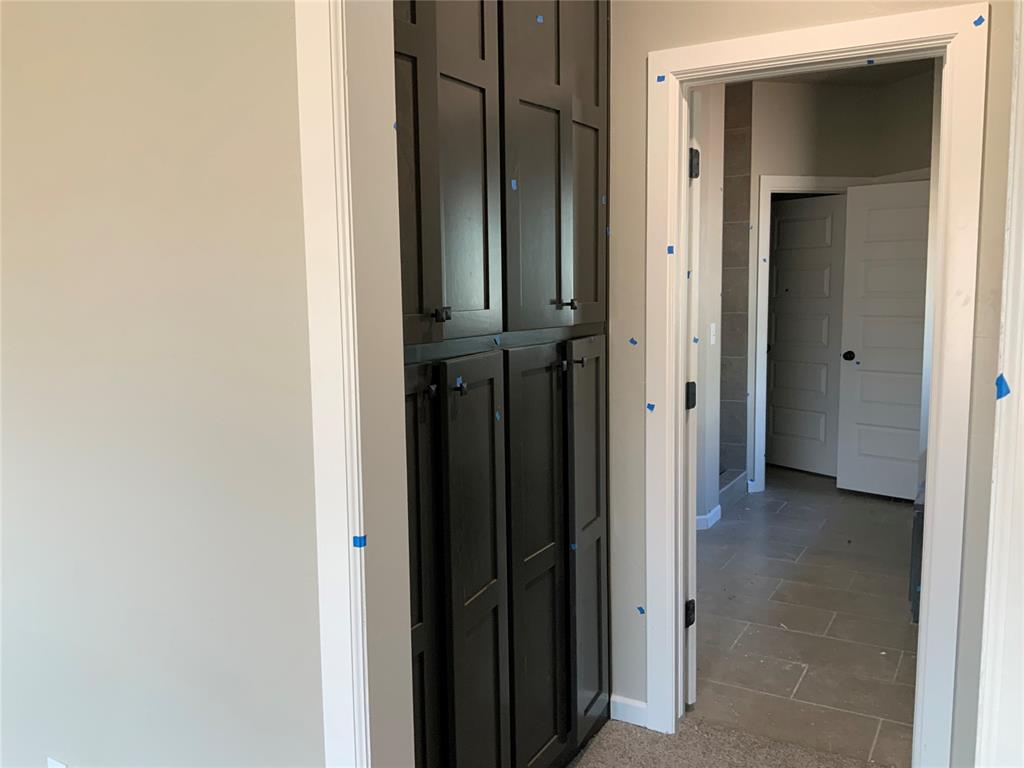 2416 Creekview Trail