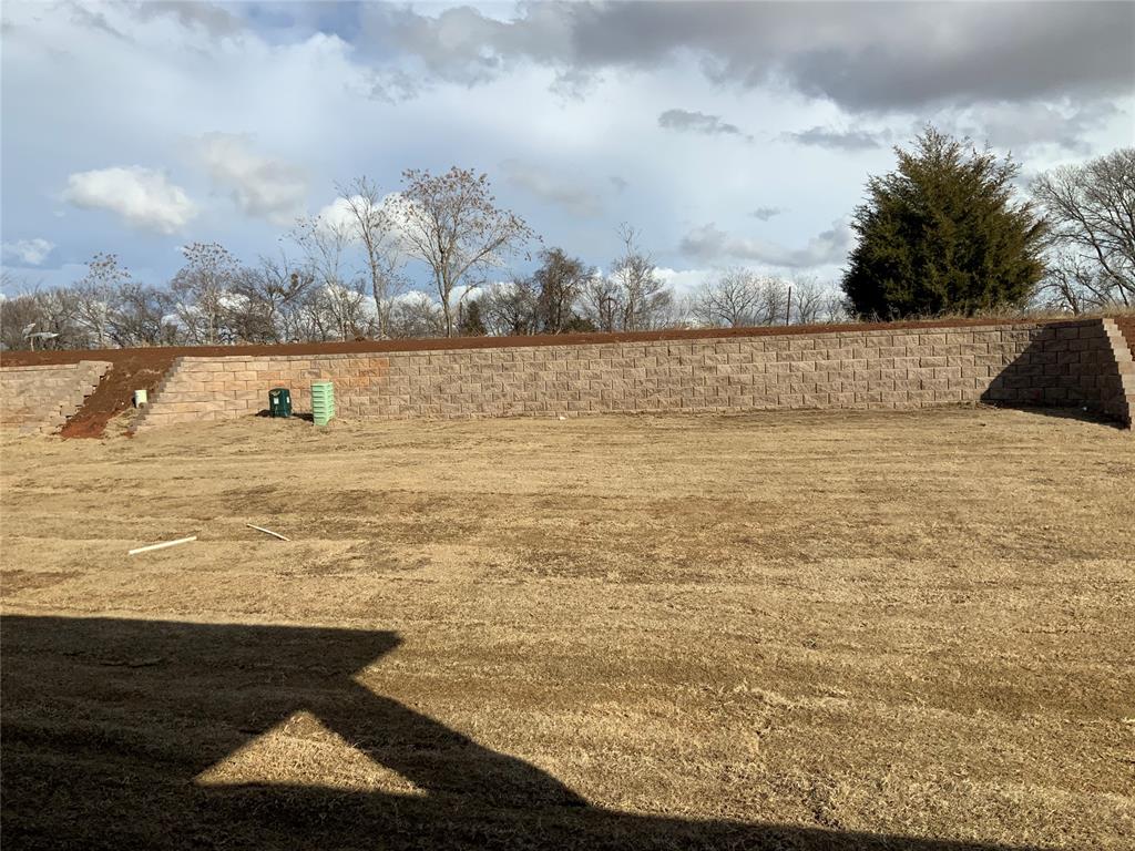 2416 Creekview Trail