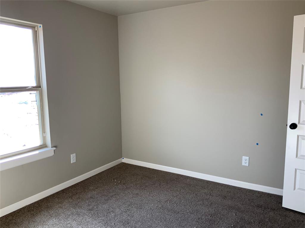 2416 Creekview Trail
