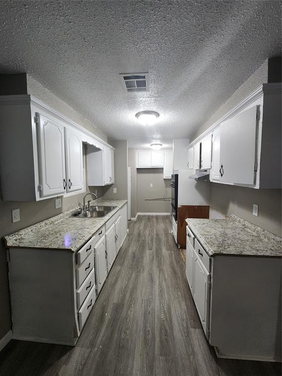 884 NW 15th Street