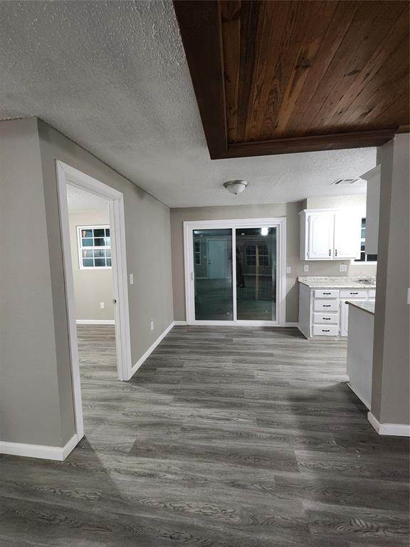 884 NW 15th Street