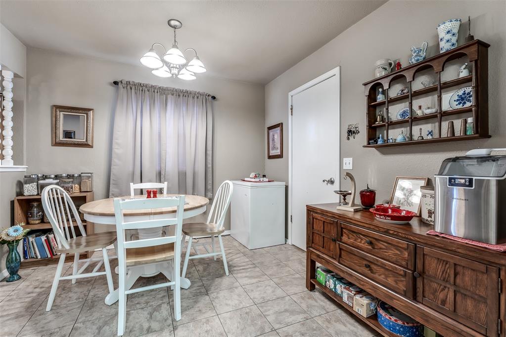 10316 Fairfax Lane
