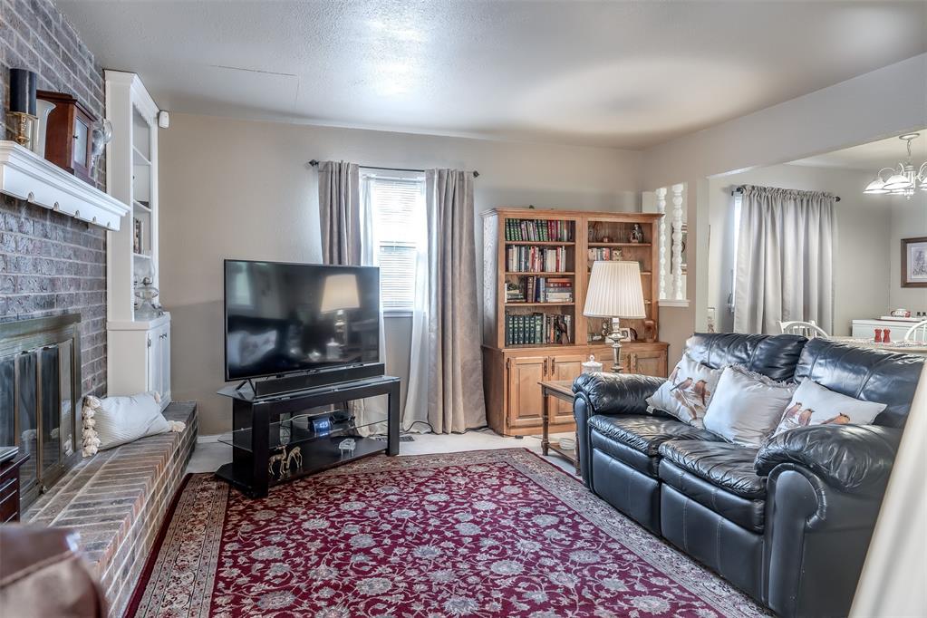 10316 Fairfax Lane