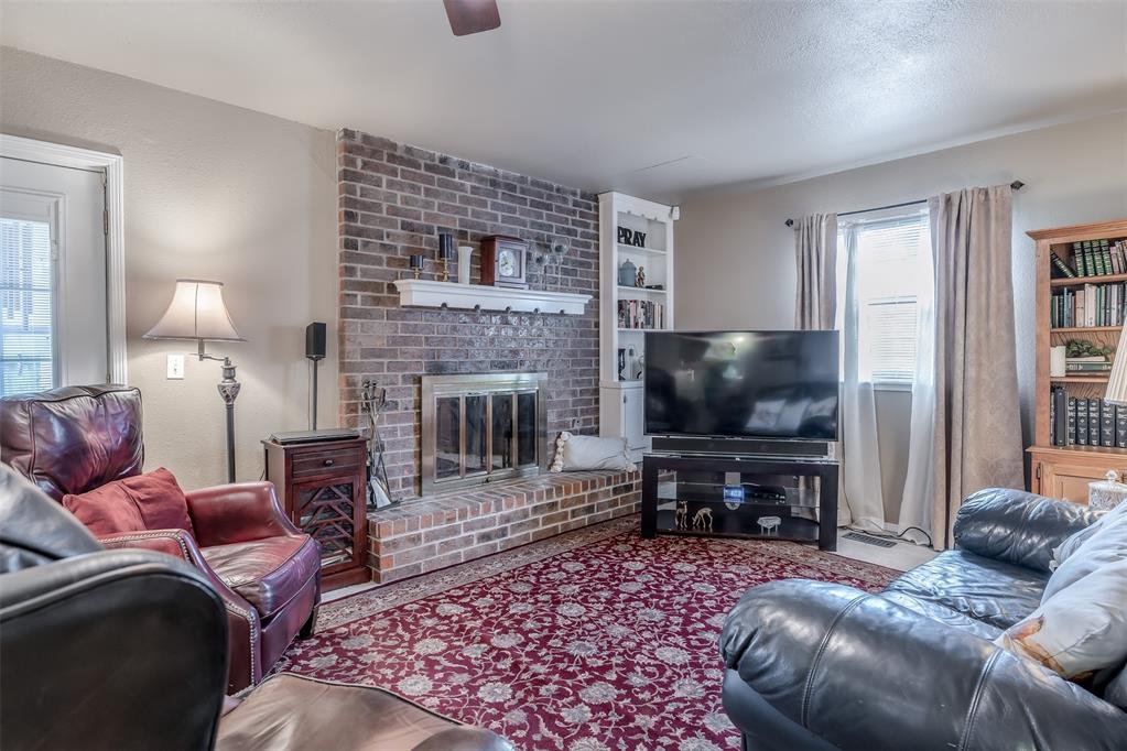10316 Fairfax Lane