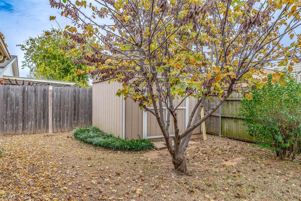 10316 Fairfax Lane