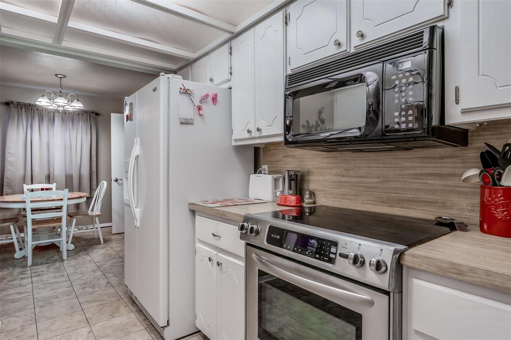 10316 Fairfax Lane