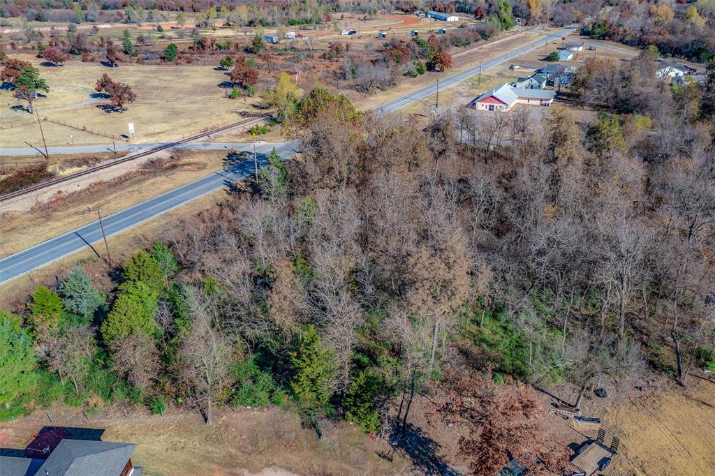 NE Spencer Jones Road