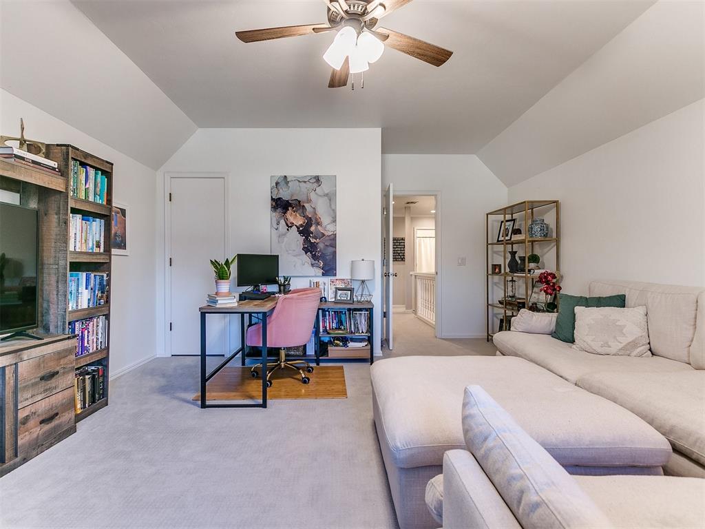 1608 Kingsgate Court