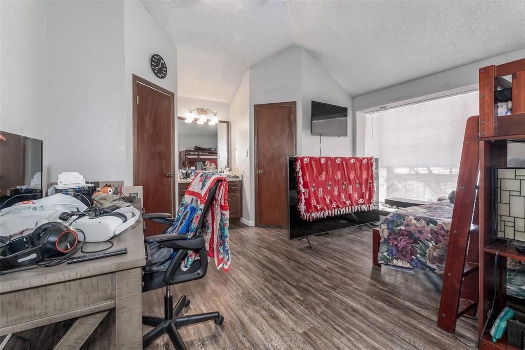 1721 Eagle Nest Drive