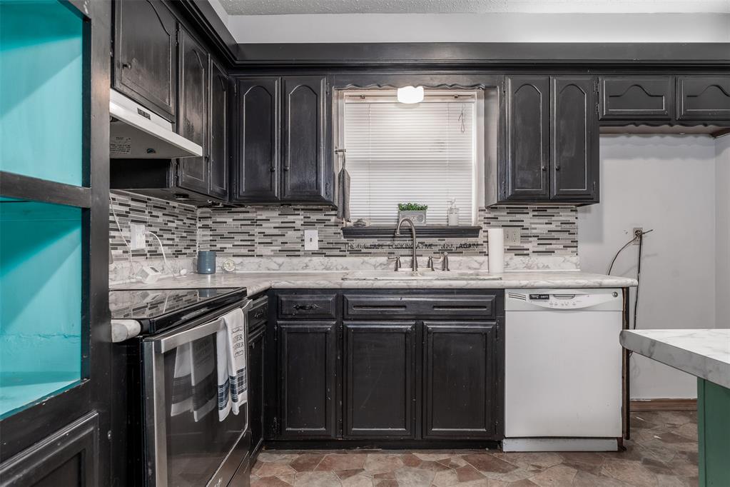 2544 SW 86th Street