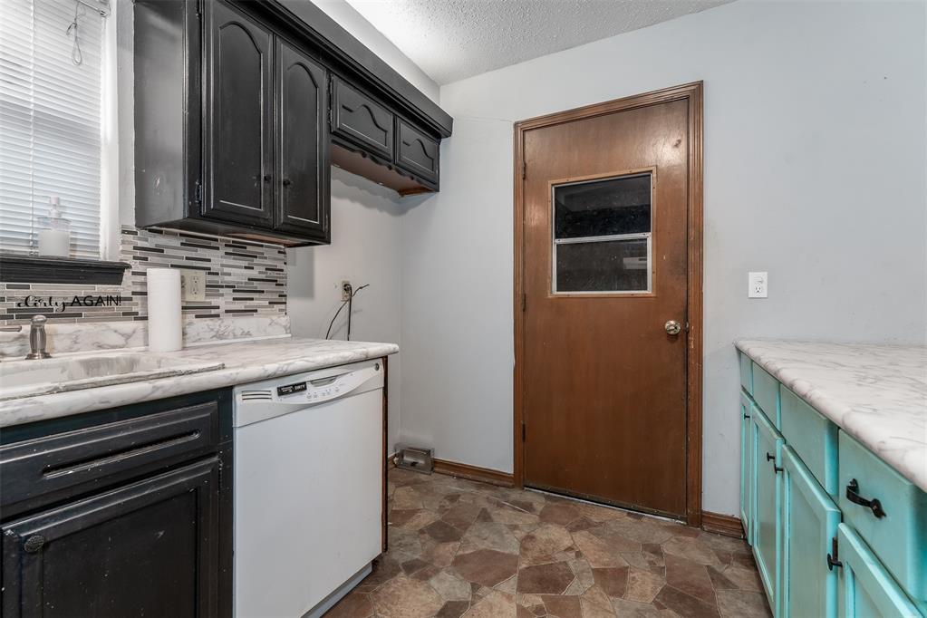 2544 SW 86th Street